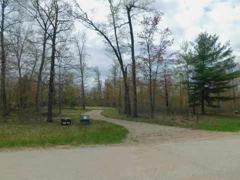 8839 Crimson Ln, Pound, WI 54161