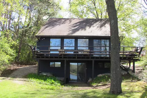n3239 Silver Lake Drive, Waupaca, WI 54981