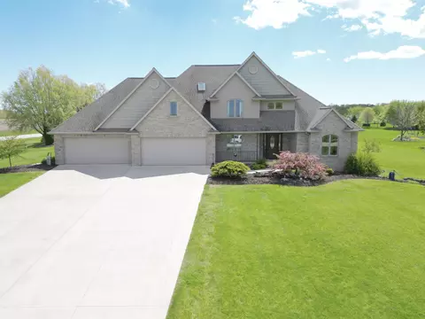 11 Golden Wheat Ln, Wrightstown, WI 54180