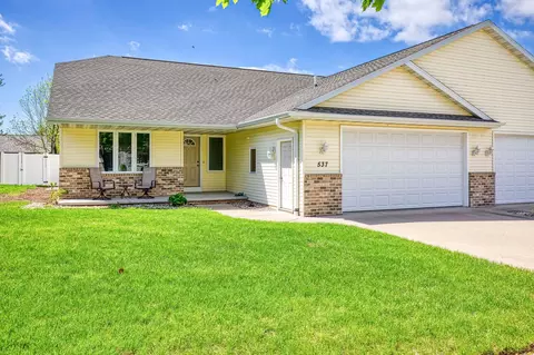 537 Kramer Ln, Kimberly, WI 54136