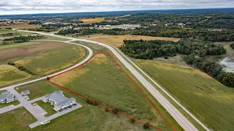 Commercial Drive, Waupaca, WI 54981