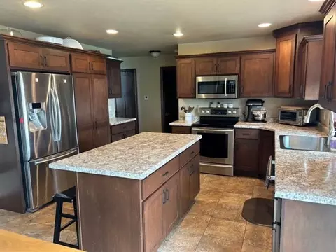 Kitchen - 496 Barbie Ct, Appleton, WI 54915 photo 1 of 3