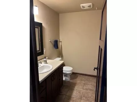 Bath - 496 Barbie Ct, Appleton, WI 54915 photo 1 of 3