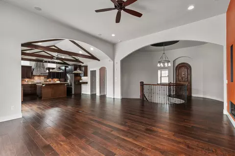 5500 N Summerland Dr, Appleton, WI 54913 photo 8