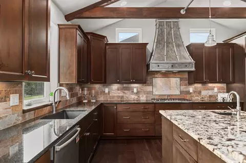 5500 N Summerland Dr, Appleton, WI 54913 photo 17