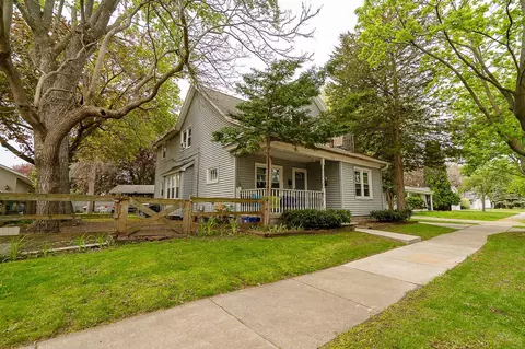 1313 Dousman St, Green Bay, WI 54303
