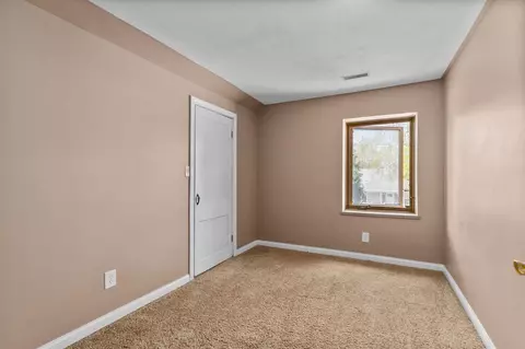 Bedroom - 1424 N Division St, Appleton, WI 54911 photo 2 of 2