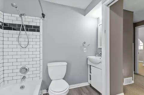 Bath - 1424 N Division St, Appleton, WI 54911 photo 2 of 3