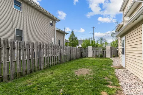 Exterior - 1424 N Division St, Appleton, WI 54911 photo 6 of 7