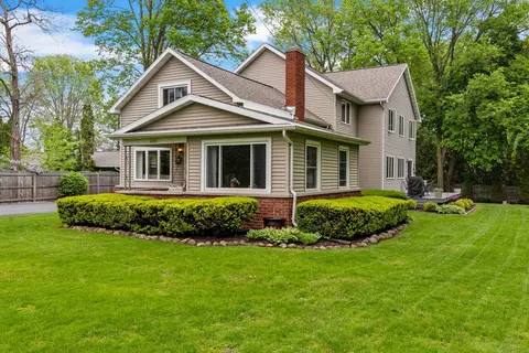 6104 County Road A, Neenah, WI 54956