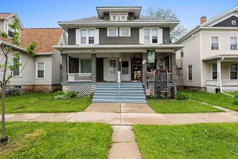 93 Harrison Pl, Fond Du Lac, WI 54935