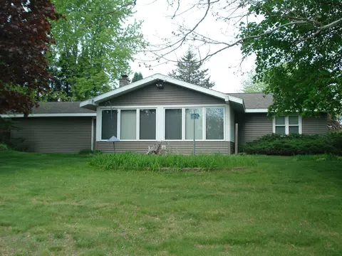 n9270 West Silver Spring Drive, Neshkoro, WI 54960