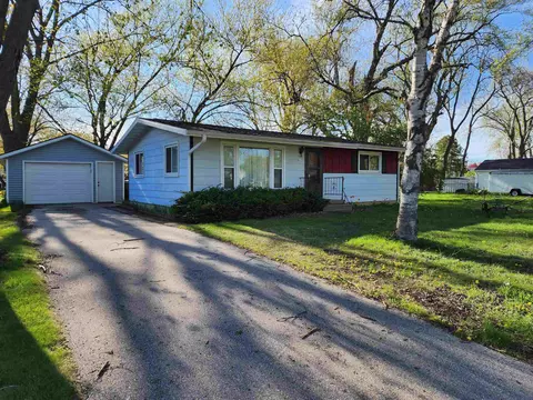 217 S Brooklyn St, Berlin, WI 54923