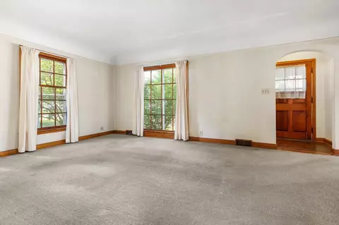 Living - 1904 N Clark St, Appleton, WI 54911 photo 3 of 4