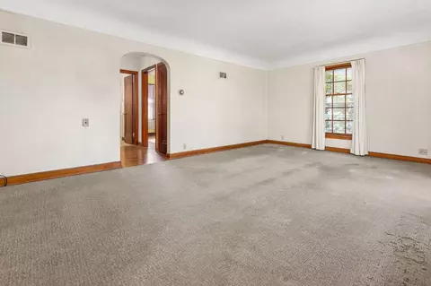 Living - 1904 N Clark St, Appleton, WI 54911 photo 2 of 4
