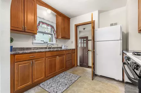 Kitchen - 1904 N Clark St, Appleton, WI 54911 photo 1 of 4