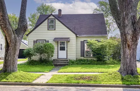 1904 N Clark St, Appleton, WI 54911