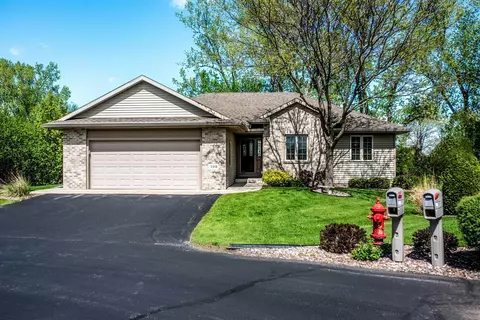 102 Schubert Ln, Fond Du Lac, WI 54935