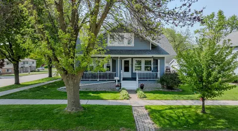301 W 11th St, Kaukauna, WI 54130