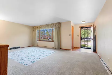 2230 N Mason St, Appleton, WI 54914 photo 9