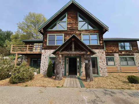 260 W North St, Coloma, WI 54930
