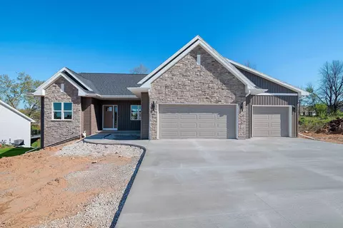 3714 Rustic Hts, Green Bay, WI 54313