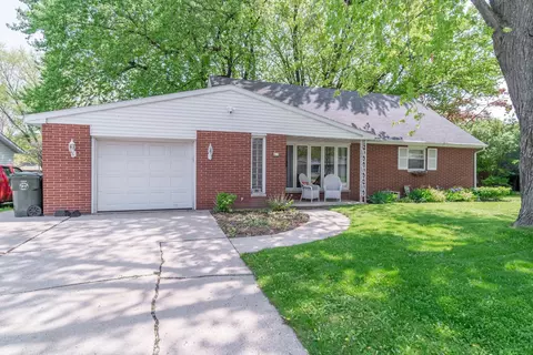 415 Apollo Way, De Pere, WI 54115