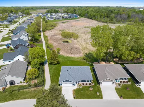 1072 W Cecilia Ct, Appleton, WI 54913 photo 39