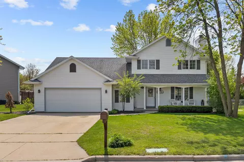 1517 Lucerne Dr, Menasha, WI 54952