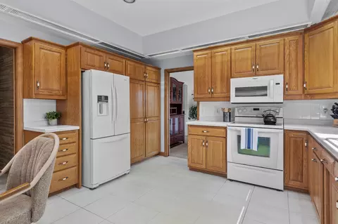 1524 S Bartell Dr, Appleton, WI 54914 photo 9