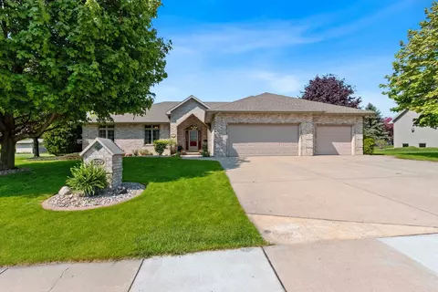 3229 Sitka St, Green Bay, WI 54311