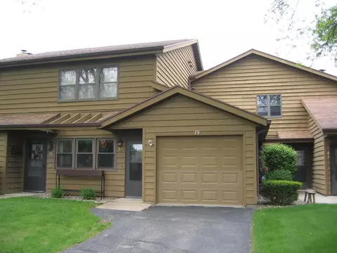 1135 Manor Dr #3-29, Neenah, WI 54956