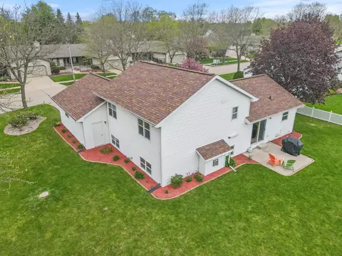 View/Area - 11 Fiesta Ct, Appleton, WI 54911 photo 3 of 7
