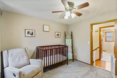 Bedroom - 11 Fiesta Ct, Appleton, WI 54911 photo 5 of 8