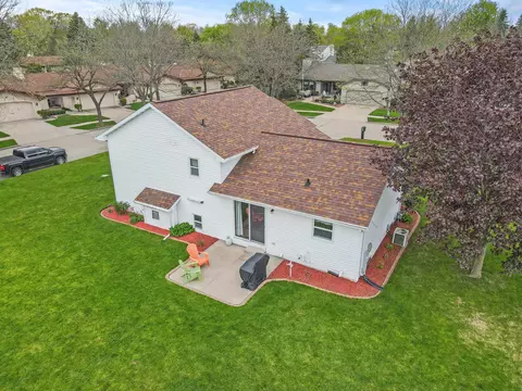 View/Area - 11 Fiesta Ct, Appleton, WI 54911 photo 4 of 7