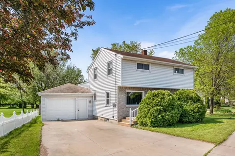 635 Buchanan Rd, Kaukauna, WI 54130
