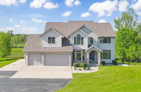 w8958 Spring Road, Hortonville, WI 54944