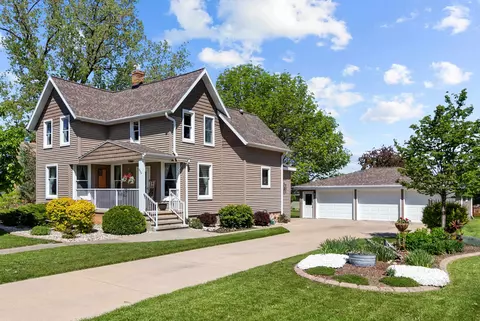 420 S Nash St, Hortonville, WI 54944