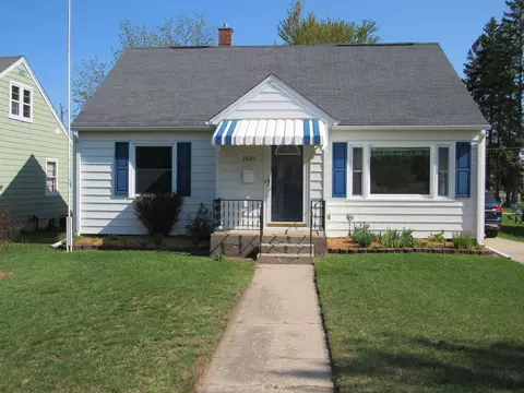 2820 Hannah St, Marinette, WI 54143