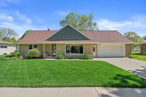 1356 Liberty St, Green Bay, WI 54304