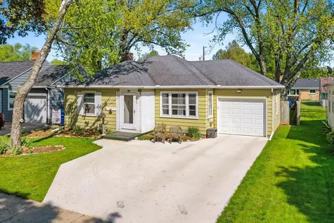 1129 Marquette Ave, Green Bay, WI 54304