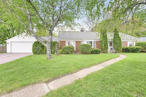 5505 W Greenville Dr, Appleton, WI 54913
