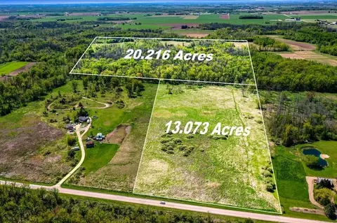 2570 Wayside Rd, Greenleaf, WI 54126