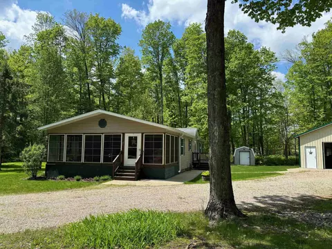17787 Holiday Acres Ln, Townsend, WI 54175