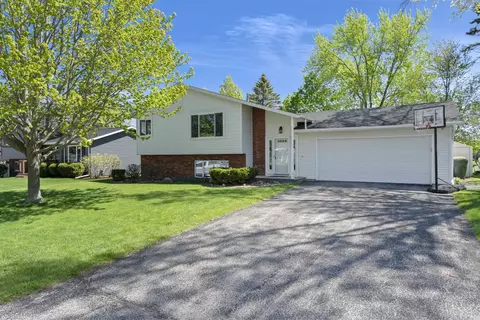 413 Ardmore Ave, Ripon, WI 54971