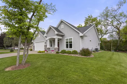1100 S Forestbrook Ln, Appleton, WI 54914 photo 28