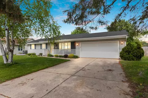 2886 W Point Rd, Green Bay, WI 54313