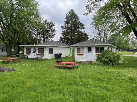 625 N 7th St, Winneconne, WI 54986