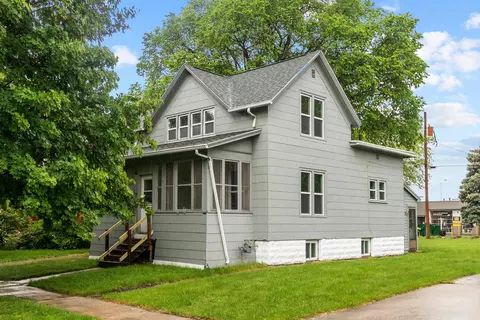 37 W Bank St, Fond Du Lac, WI 54935