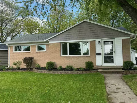 208 S Western Ave, Neenah, WI 54956